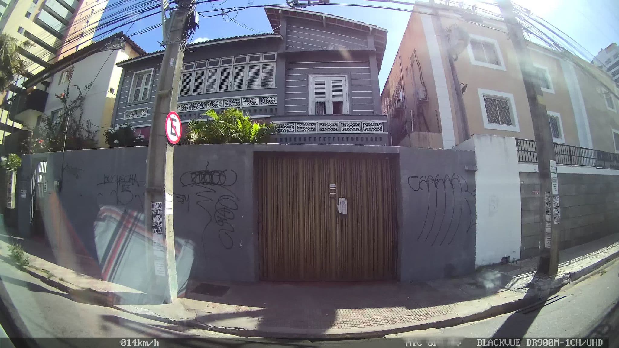Street view near Ara Praia Hotel, Fortaleza — © kaart_1 (CC BY-SA · Mapillary)