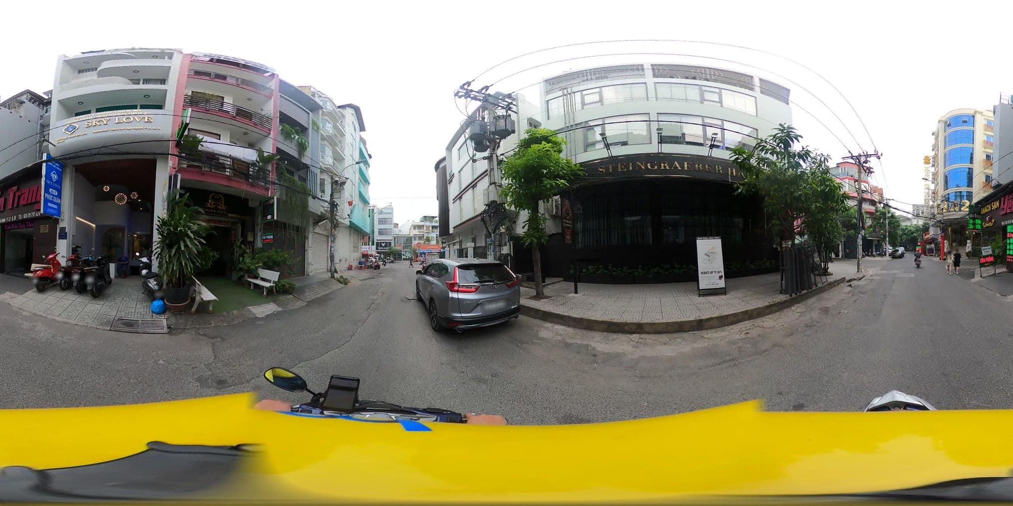 Street view near Khách Sạn Cường Thanh 2, Quận Mười — © bemaps3_sg (CC BY-SA · Mapillary)