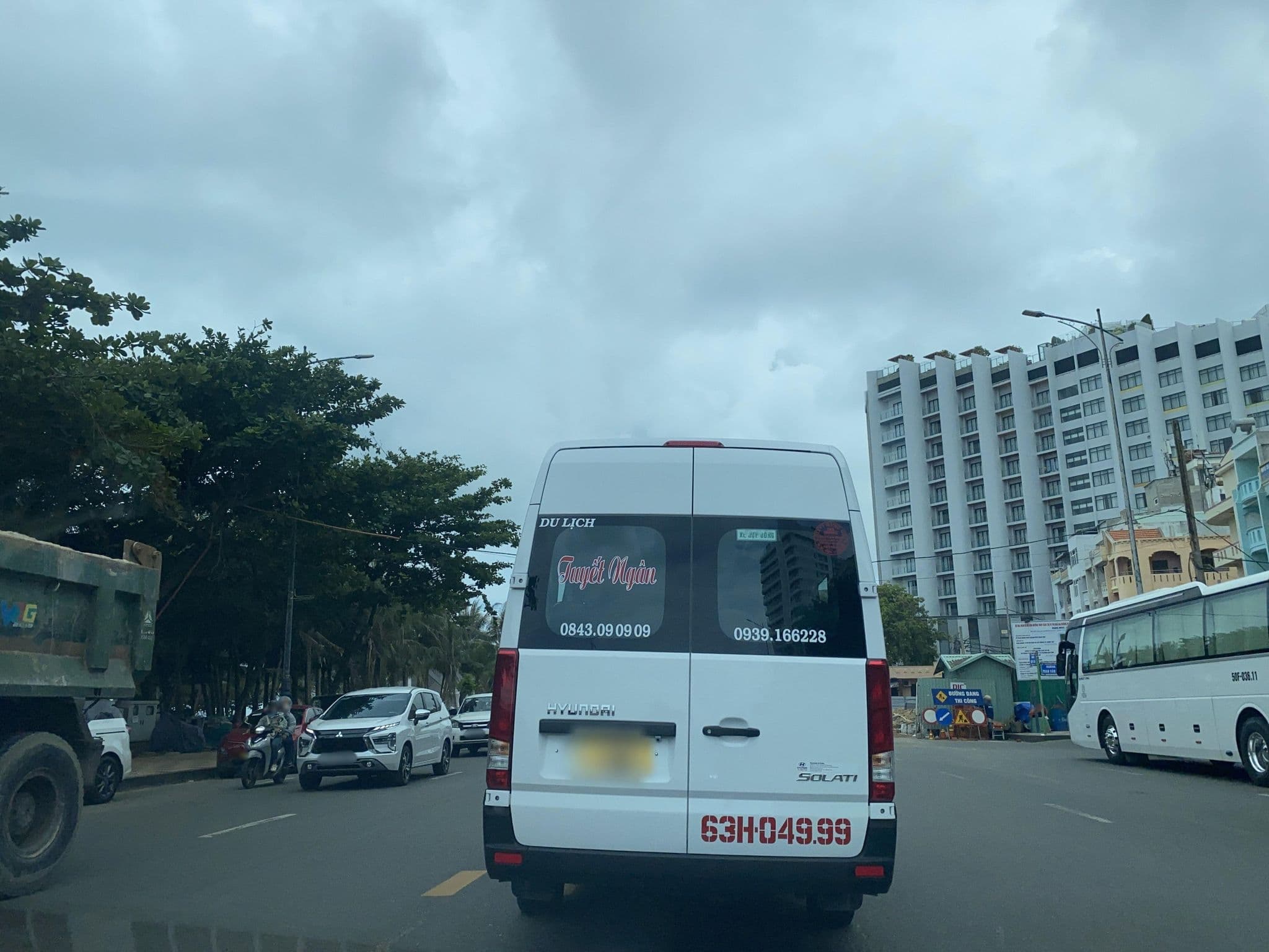 Street view near Mepros hotel, Vũng Tàu — © DriveWithHoang (CC BY-SA · Mapillary)