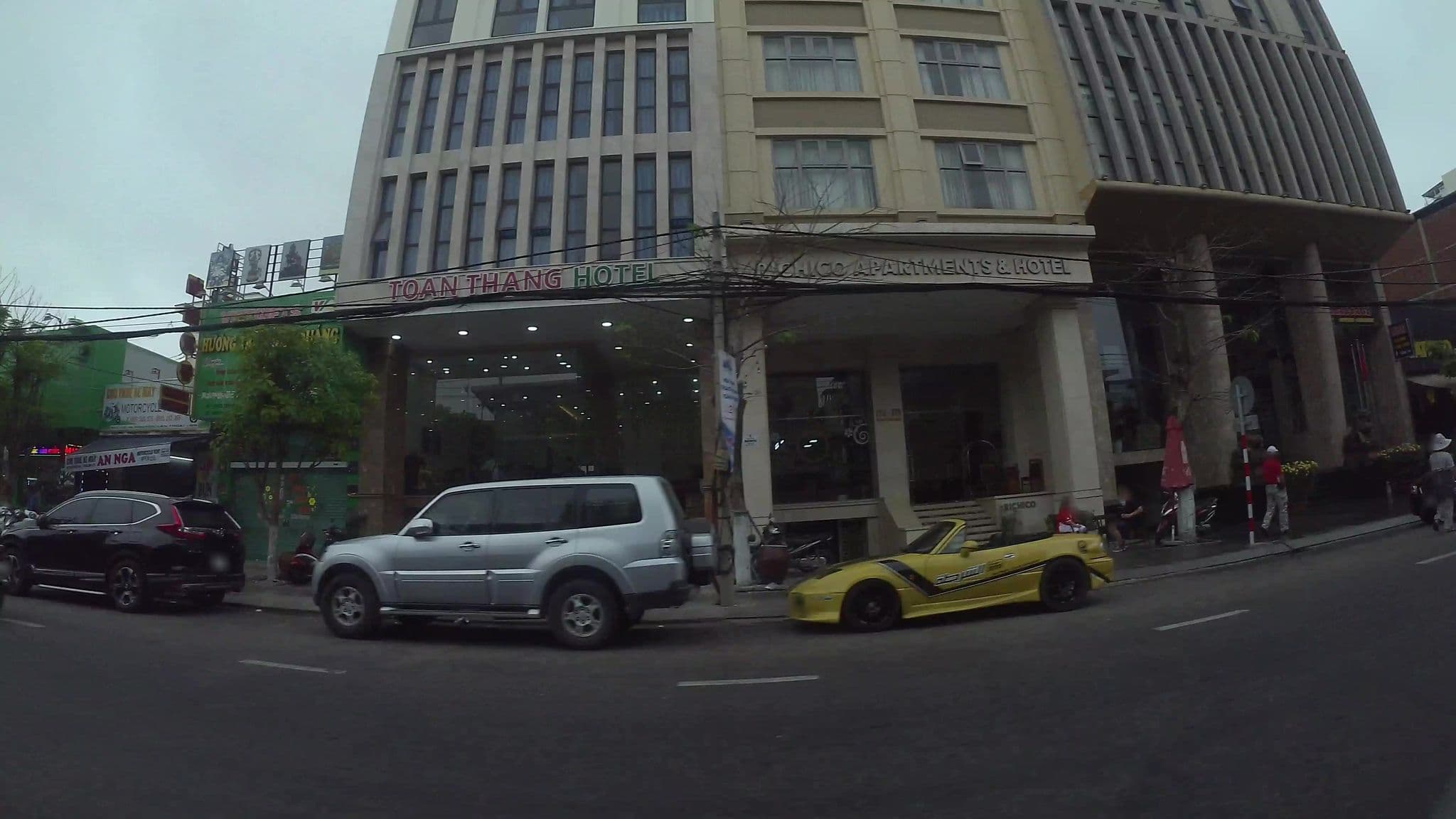 Street view near Richico Apartments & Hotel, Sơn Trà