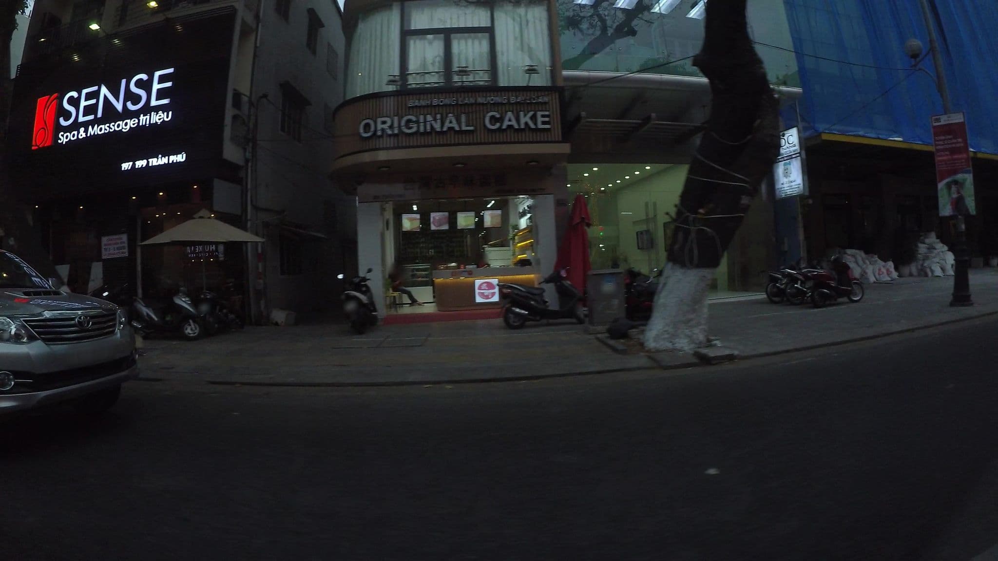 Street view near Luxury Hotel, Da Nang — © kaartcam (CC BY-SA · Mapillary)