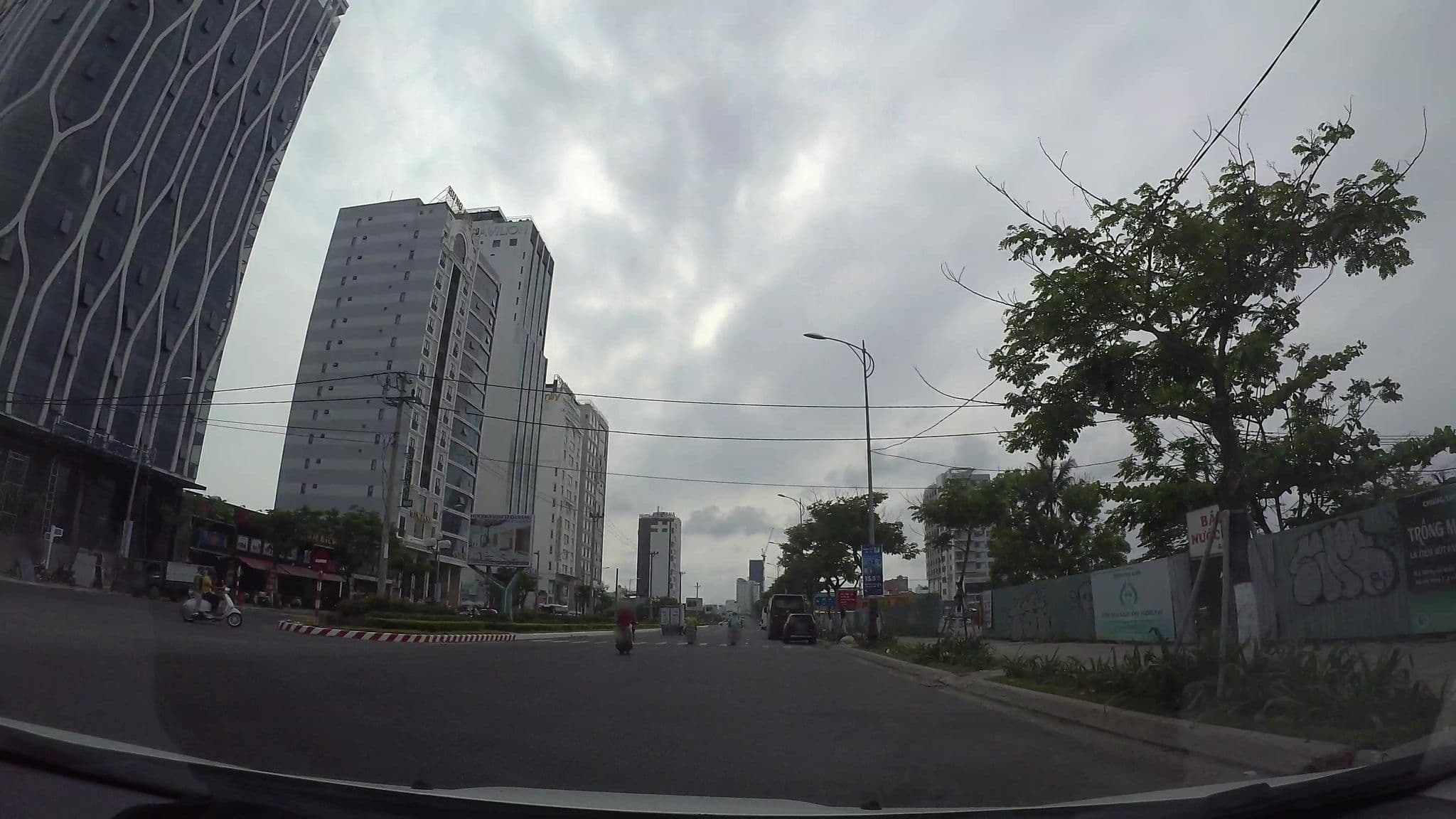 Street view near Stella Maris Beach, An Hải