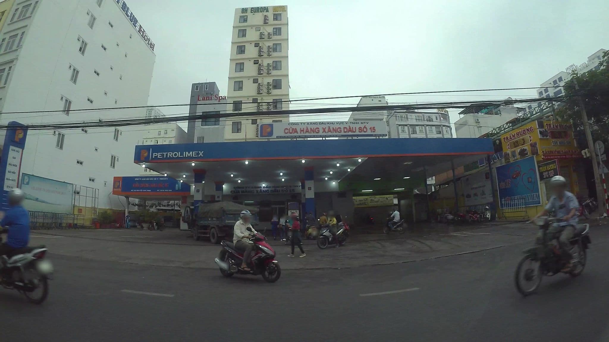Street view near Khách sạn HaNoi Blue, Sơn Trà