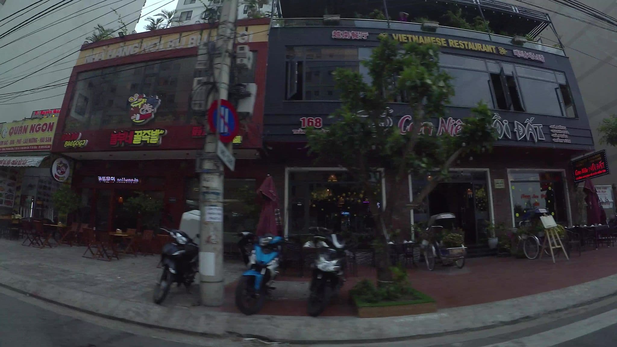 Street view near Goldenline Hotel Đà Nẵng, Sơn Trà