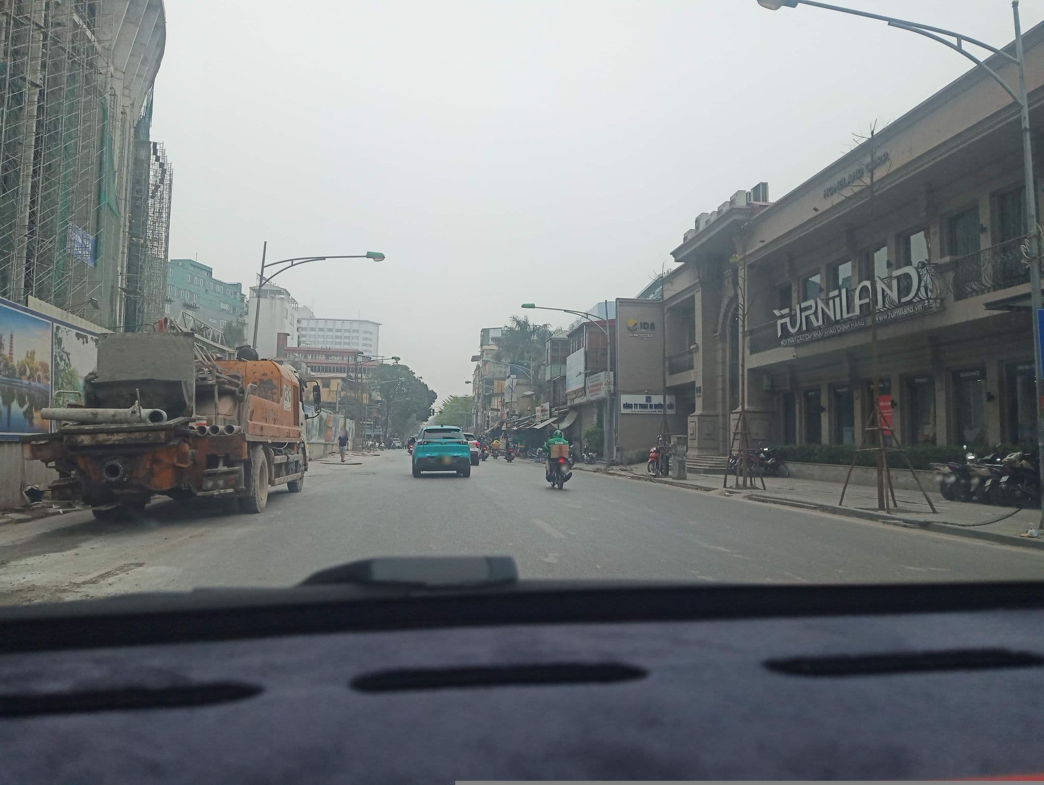 Street view near Nhà khách 151 Lê Duẩn, Hanoi — © hn_front_1 (CC BY-SA · Mapillary)