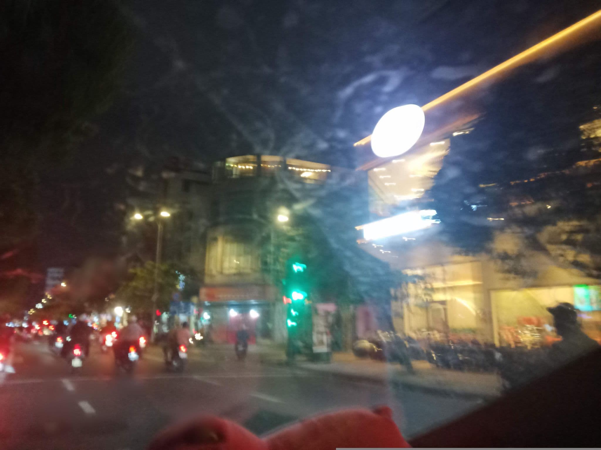 Street view near Thượng Hải, Quận Năm — © sg_right_1 (CC BY-SA · Mapillary)