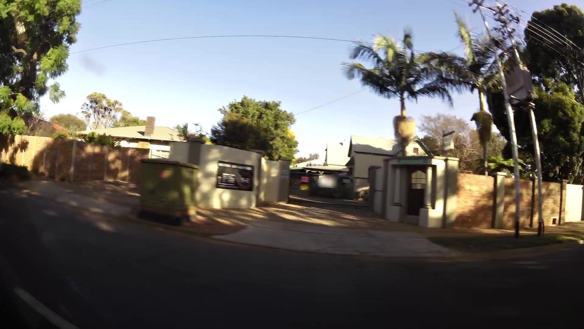 Street view near Kniff un Gaffel, Pretoria