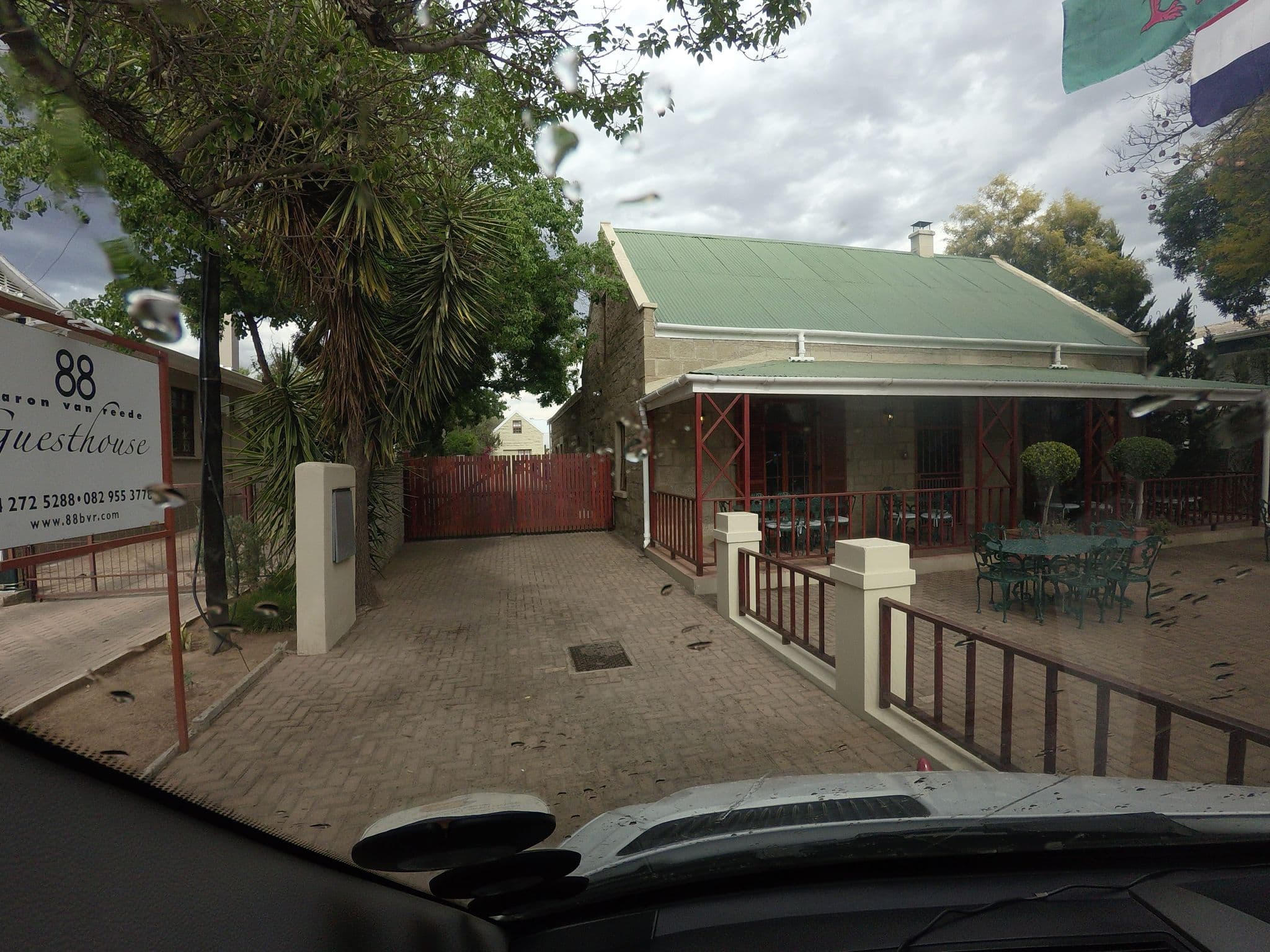Street view near 88 Baron van Reede Guesthouse, Oudtshoorn — © ankeric (CC BY-SA · Mapillary)