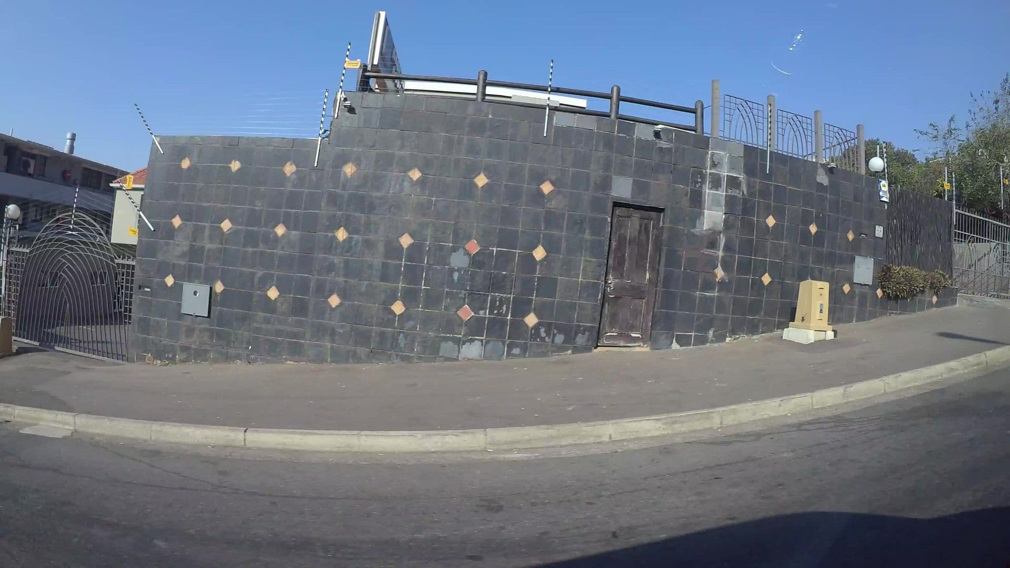 Street view near Laletsa Lodge, Berea — © kaart_3 (CC BY-SA · Mapillary)