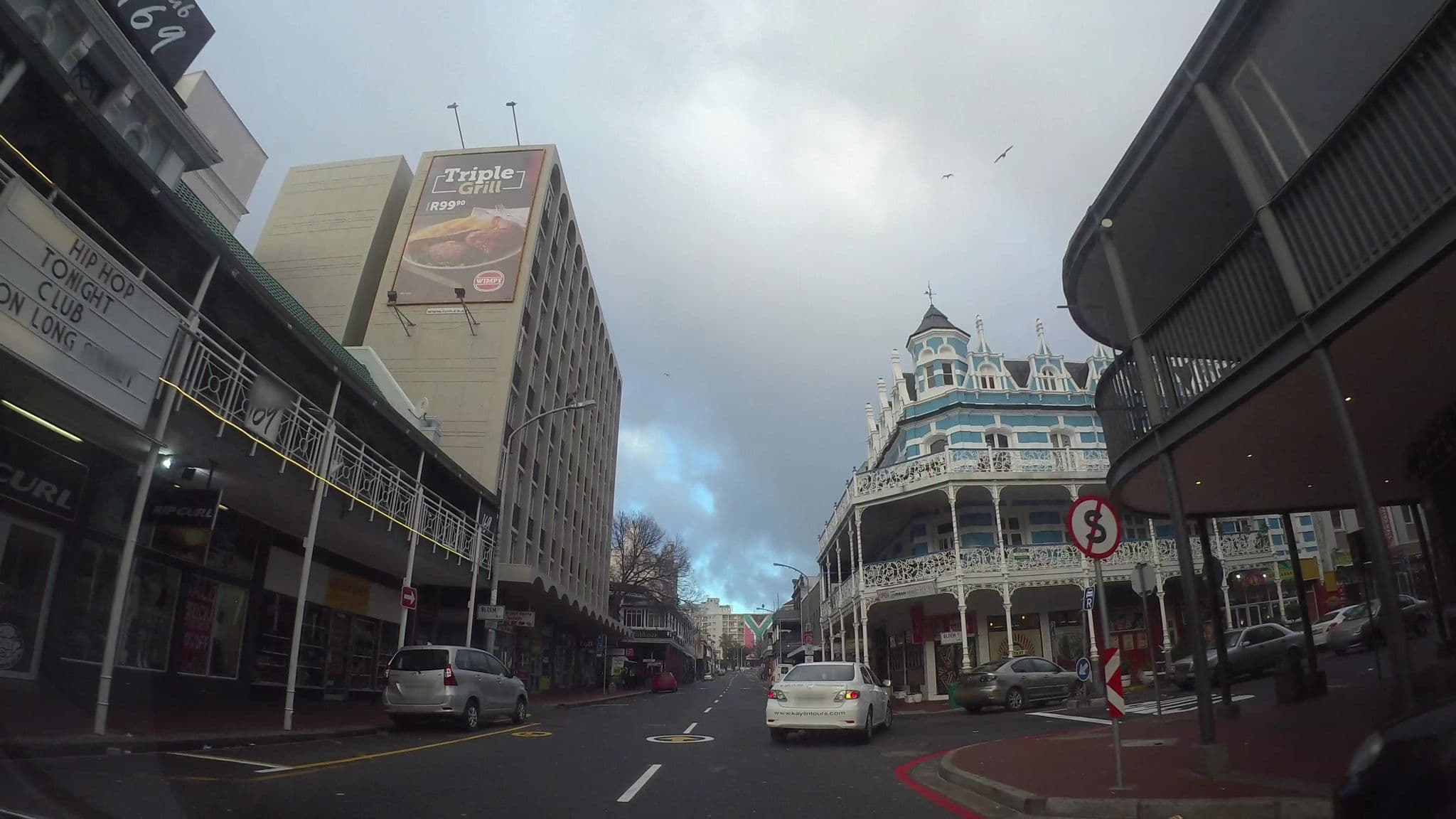 Street view near Blue Mountain Backpackers, Cape Town