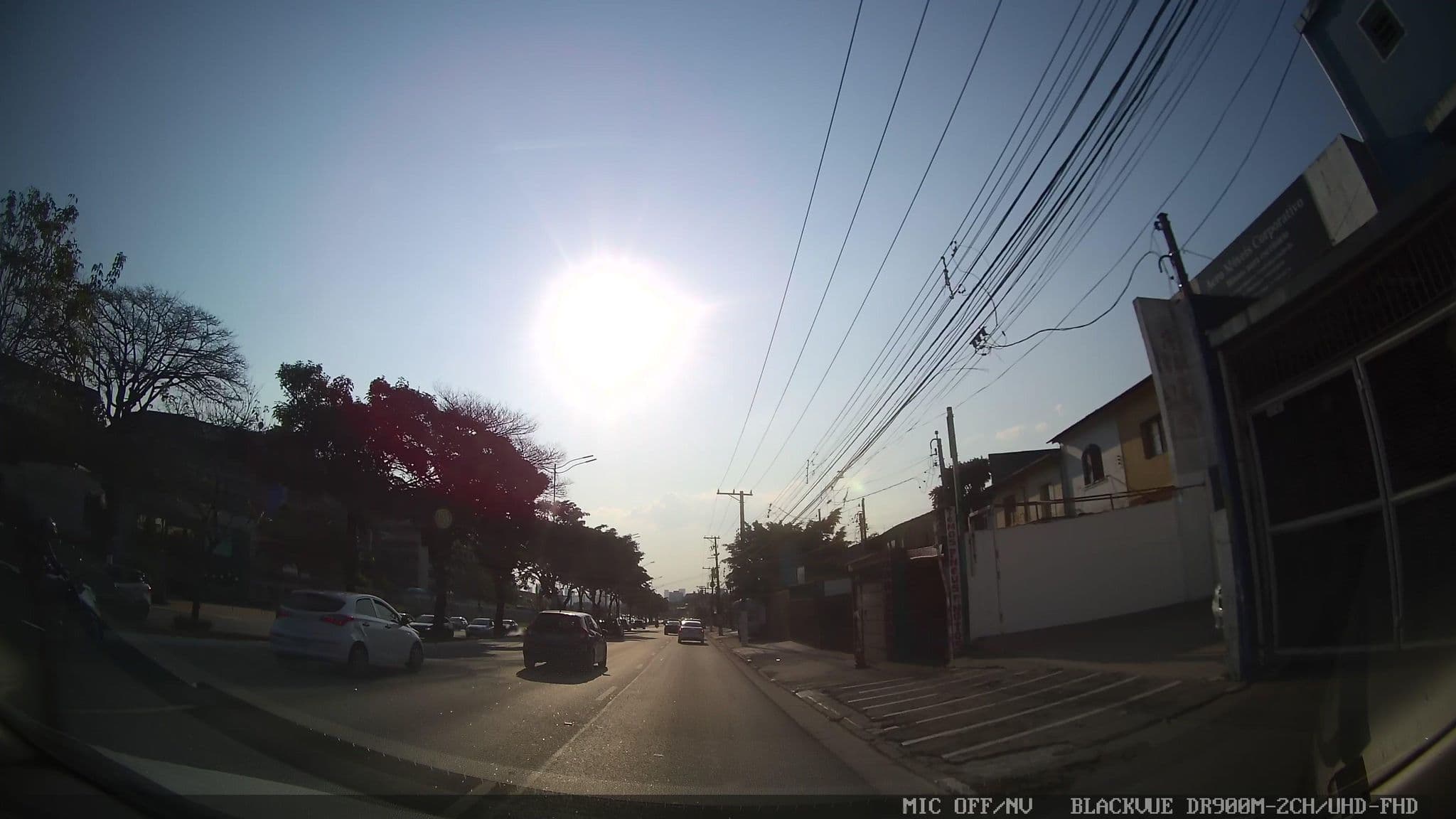 Street view near Hotel Águia, Campo Belo — © yaf1 (CC BY-SA · Mapillary)