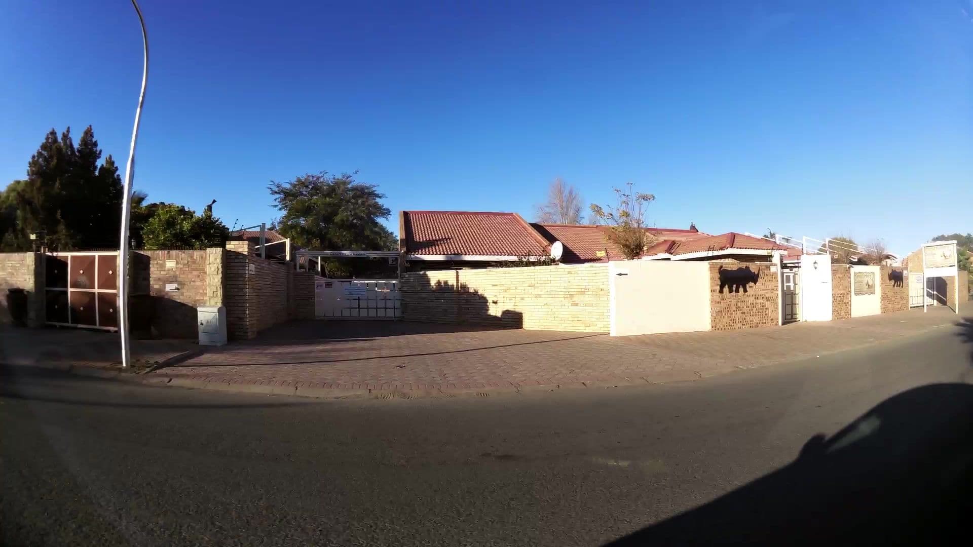 Street view near Renosterberg Lodge, Kimberley — © kaartcam (CC BY-SA · Mapillary)