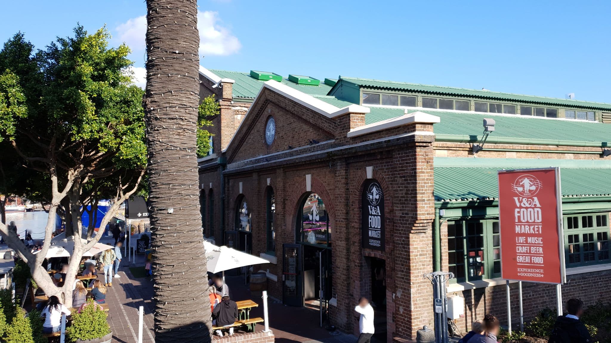 Street view near The Manor House at Queen Victoria Hotel, Cape Town — © jopparn (CC BY-SA · Mapillary)