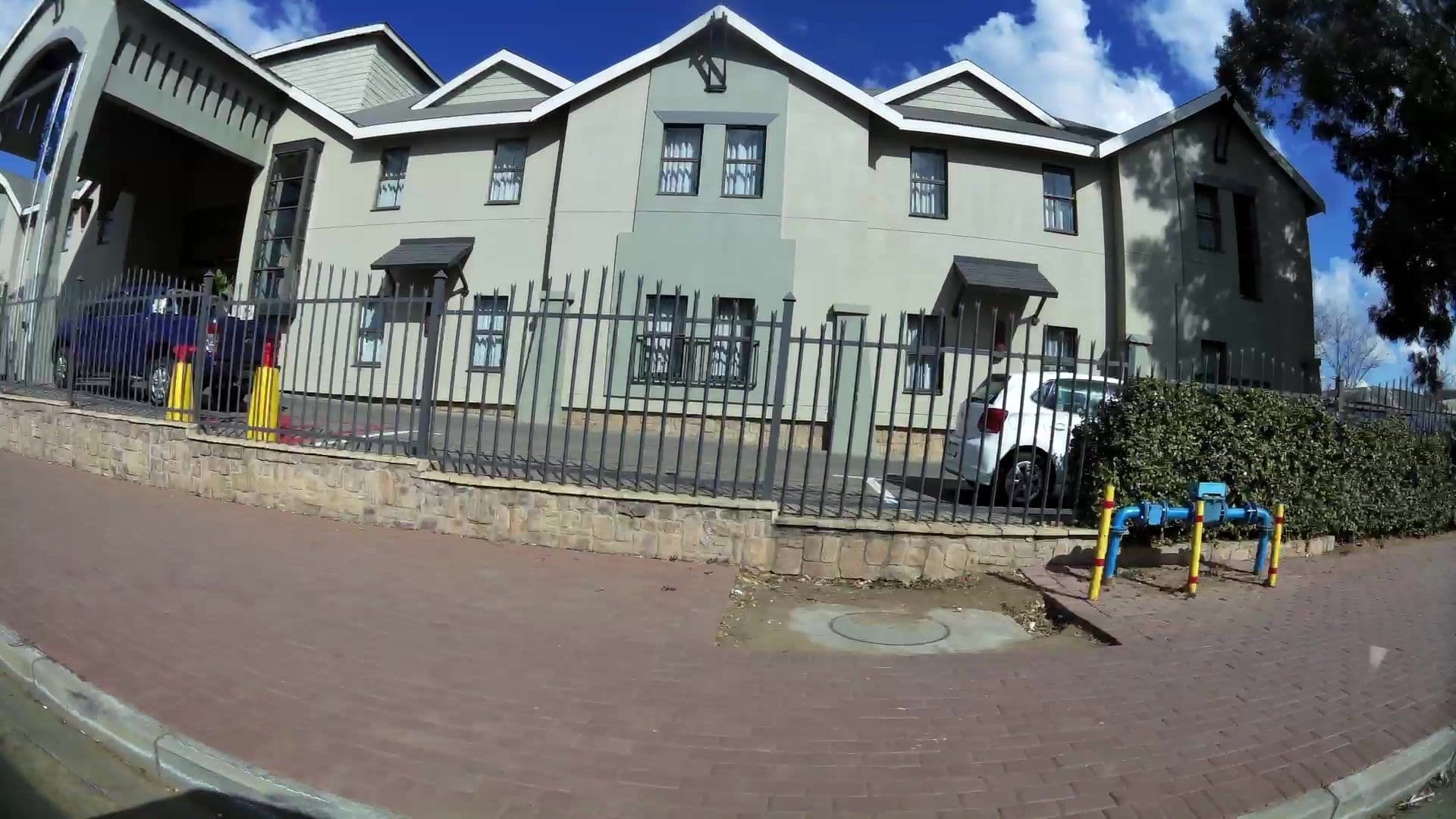 Street view near Protea Hotel - Willow Lake, Bloemfontein — © kaartcam (CC BY-SA · Mapillary)