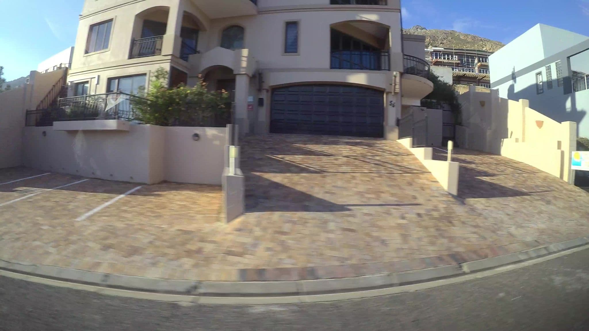 Street view near Blue Horizon Guest House, Somerset West — © kaartcam (CC BY-SA · Mapillary)