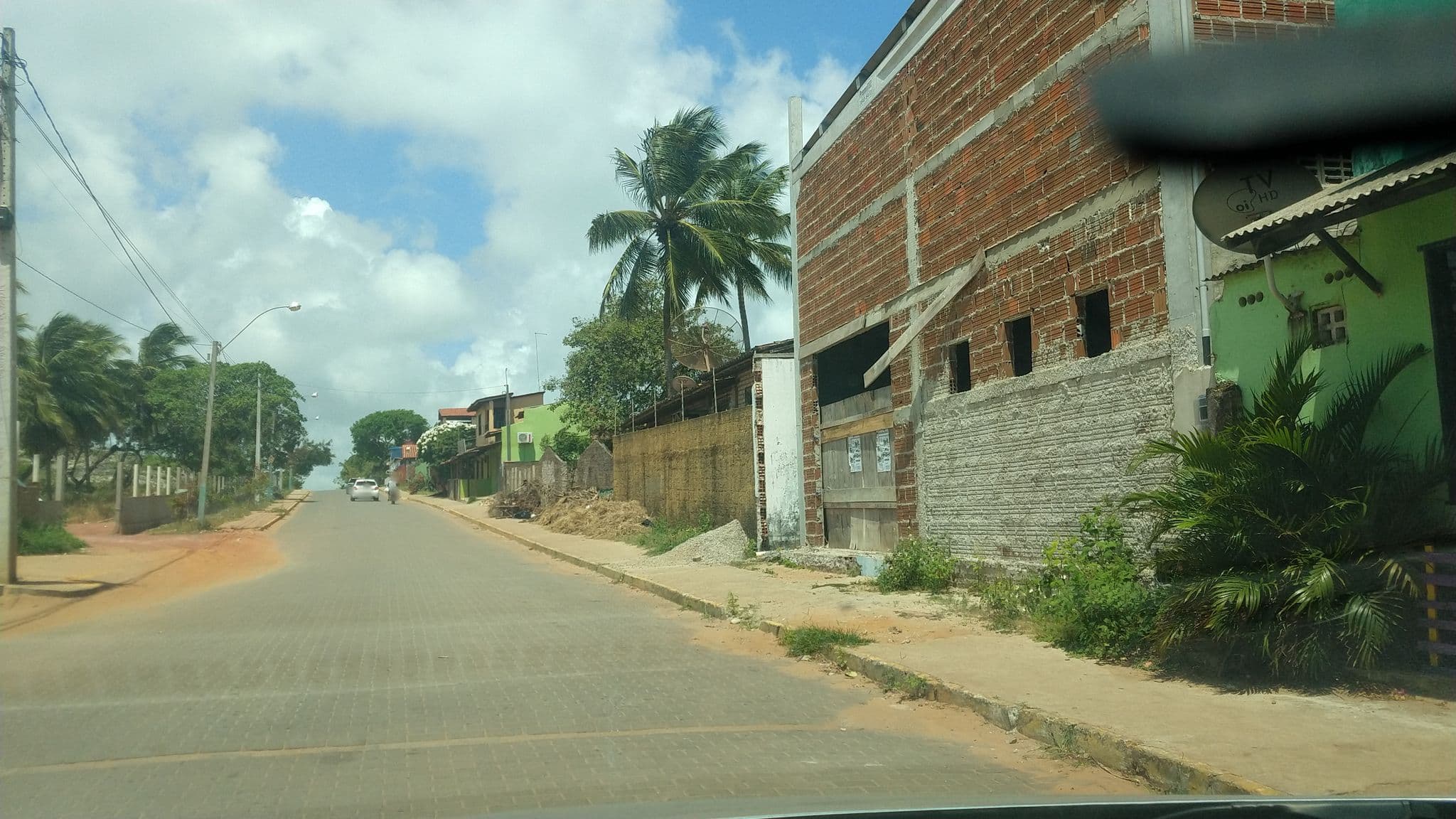 Street view near Pipa surf house, Tibau do Sul — © georgemaia (CC BY-SA · Mapillary)