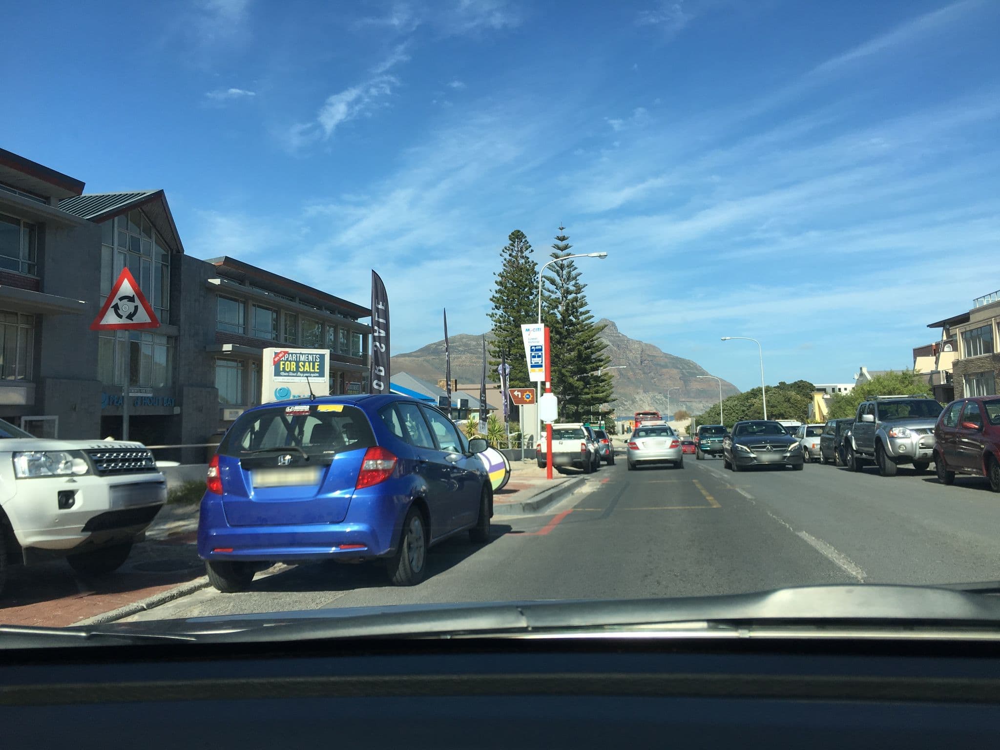 Street view near Perl of Hout Bay, Constantia — © kingofafrica (CC BY-SA · Mapillary)