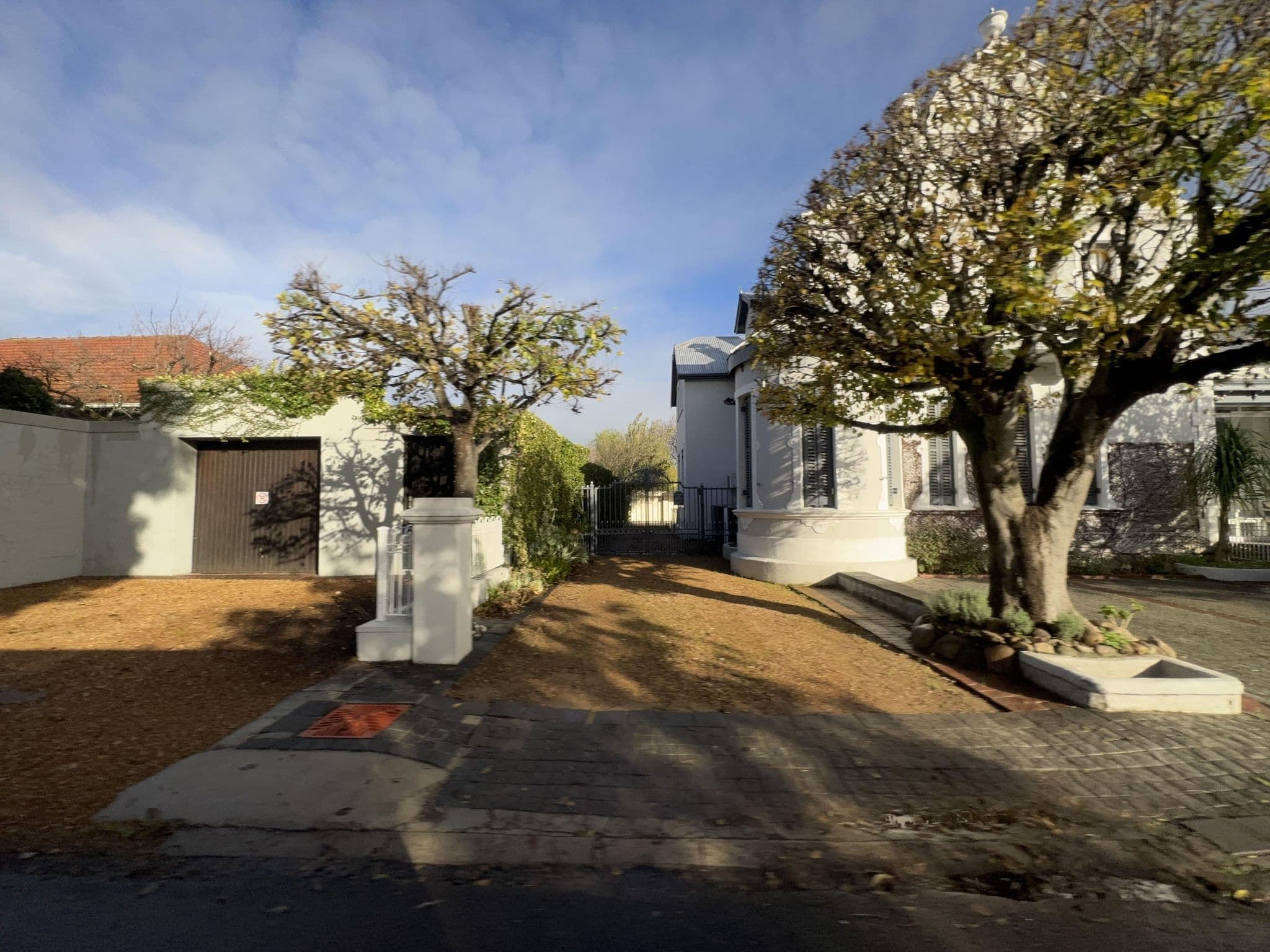 Street view near Caledon Villa, Stellenbosch — © filipb (CC BY-SA · Mapillary)
