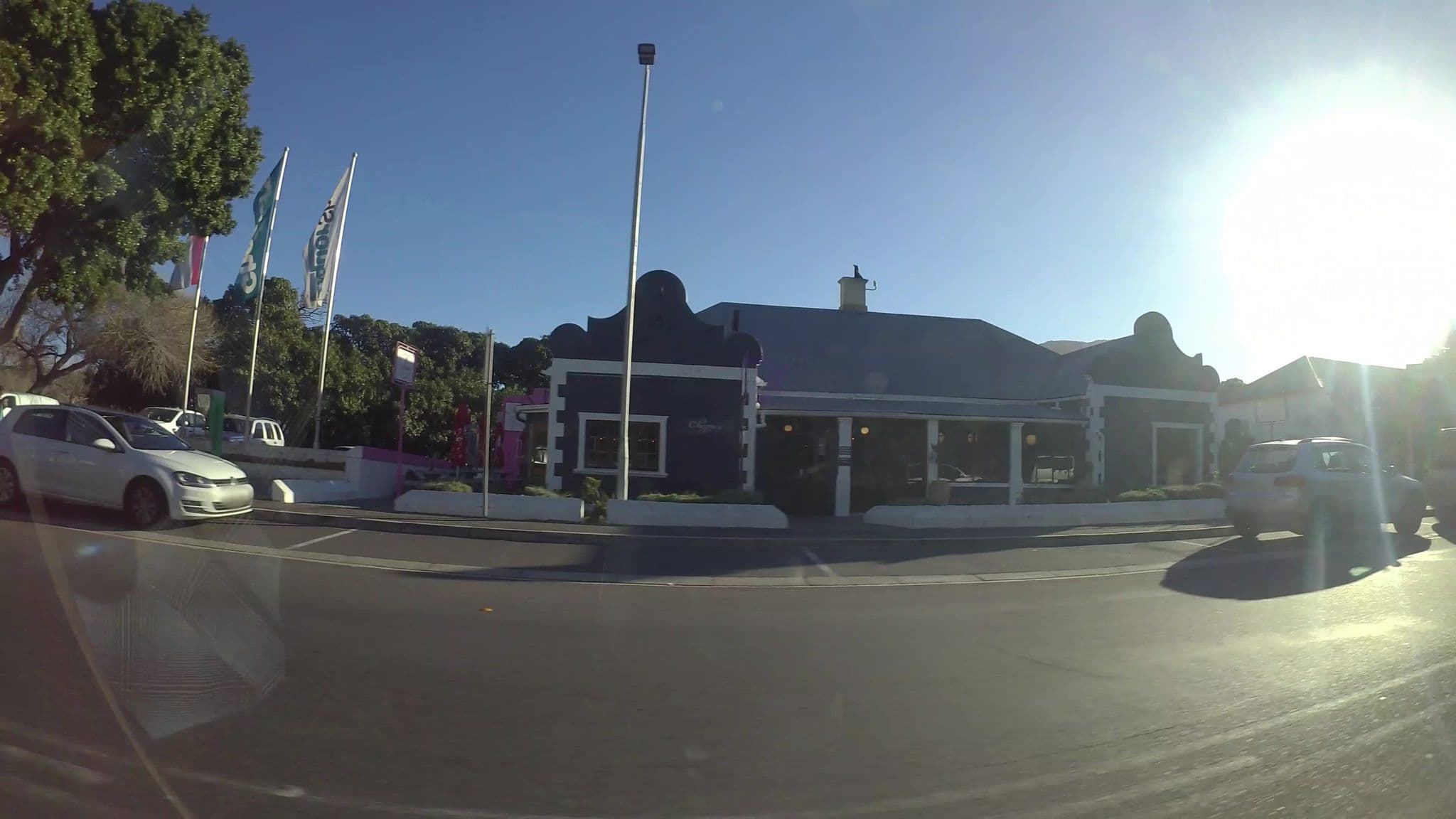 Street view near Hout Bay Manor, Constantia — © kaartcam (CC BY-SA · Mapillary)