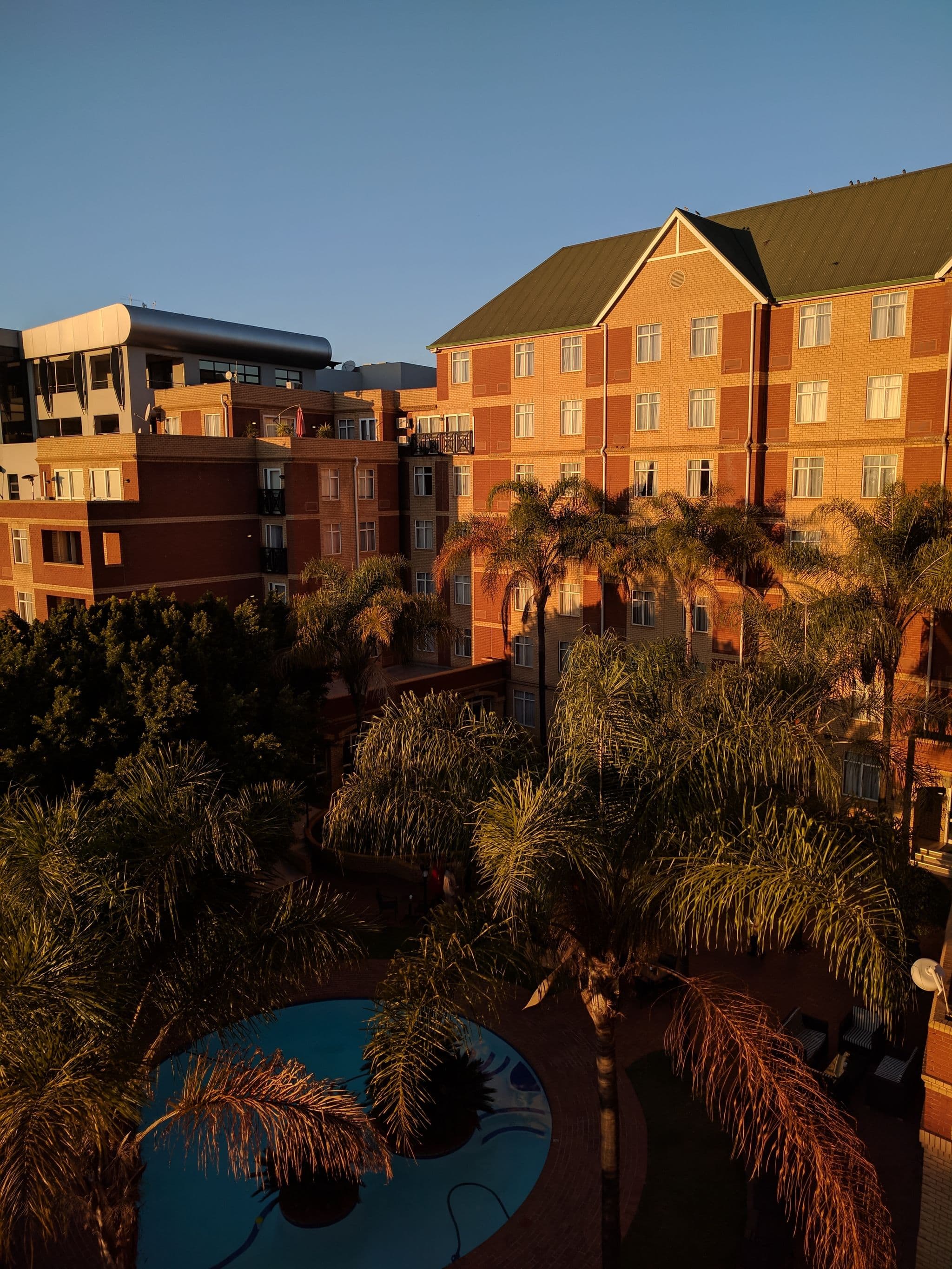 Street view near ANEW Hotel Centurion Pretoria, Centurion — © daniev (CC BY-SA · Mapillary)