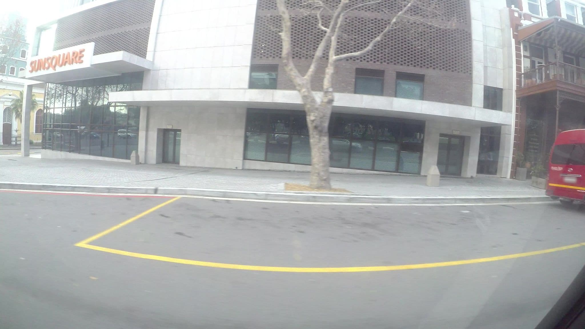 Street view near SunSquare Cape Town City Bowl, Cape Town — © kaart_3 (CC BY-SA · Mapillary)