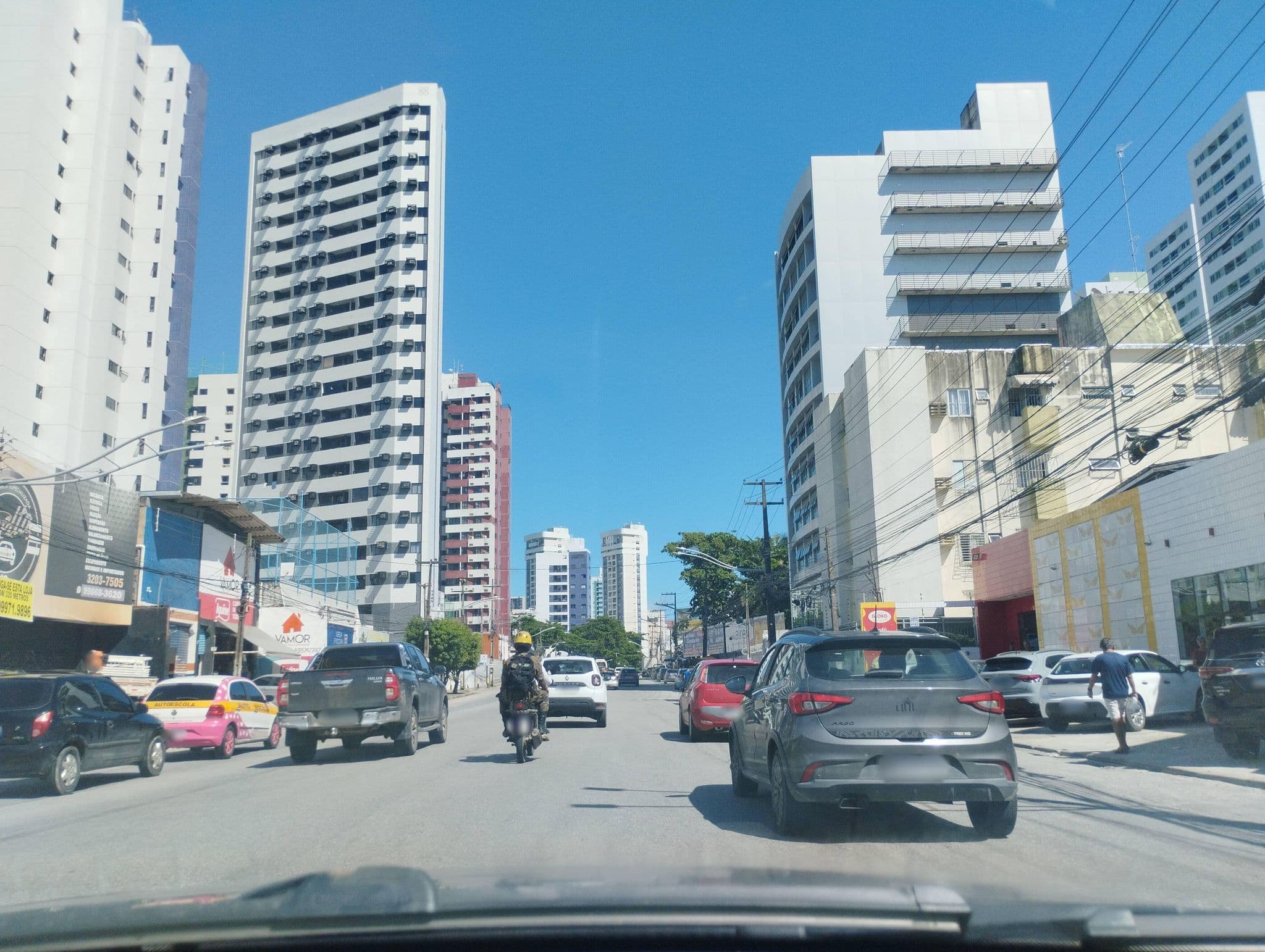 Street view near America Praia, Jaboatão dos Guararapes — © raphaelmirc (CC BY-SA · Mapillary)
