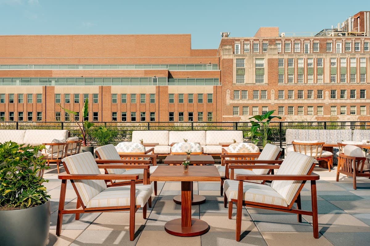 SIXTY DC, Resort in Dupont Circle