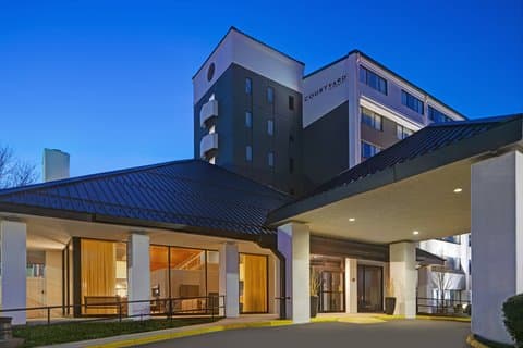 Courtyard by Marriott Chicago Elmhurst/Oakbrook Area, Hotel in Villa Park
