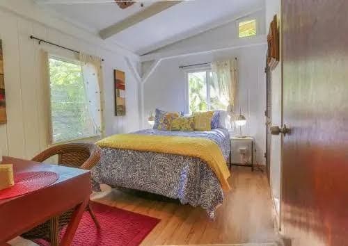Anuenue Cottage, Hotel in Hawaiian Paradise Park
