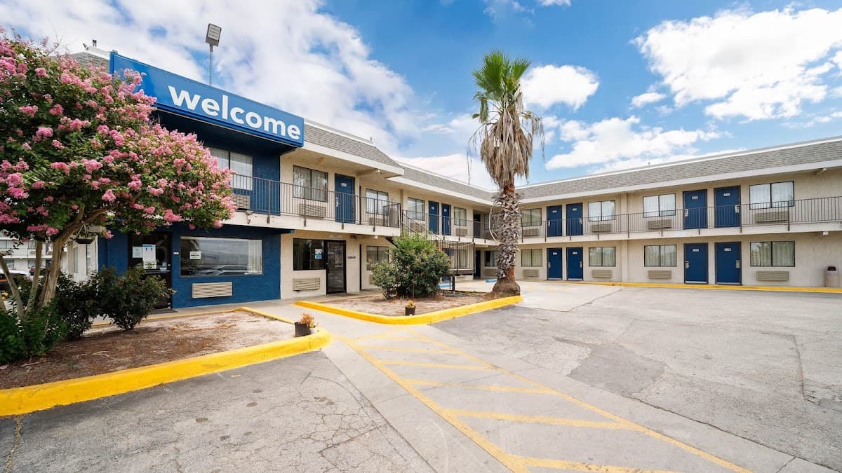 Motel 6 San Antonio, TX - Fort Sam Houston, Hotel in Kirby
