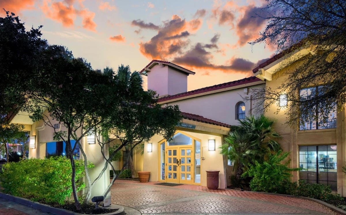 Garden Inn & Suites San Antonio I 35, Hotel in Kirby