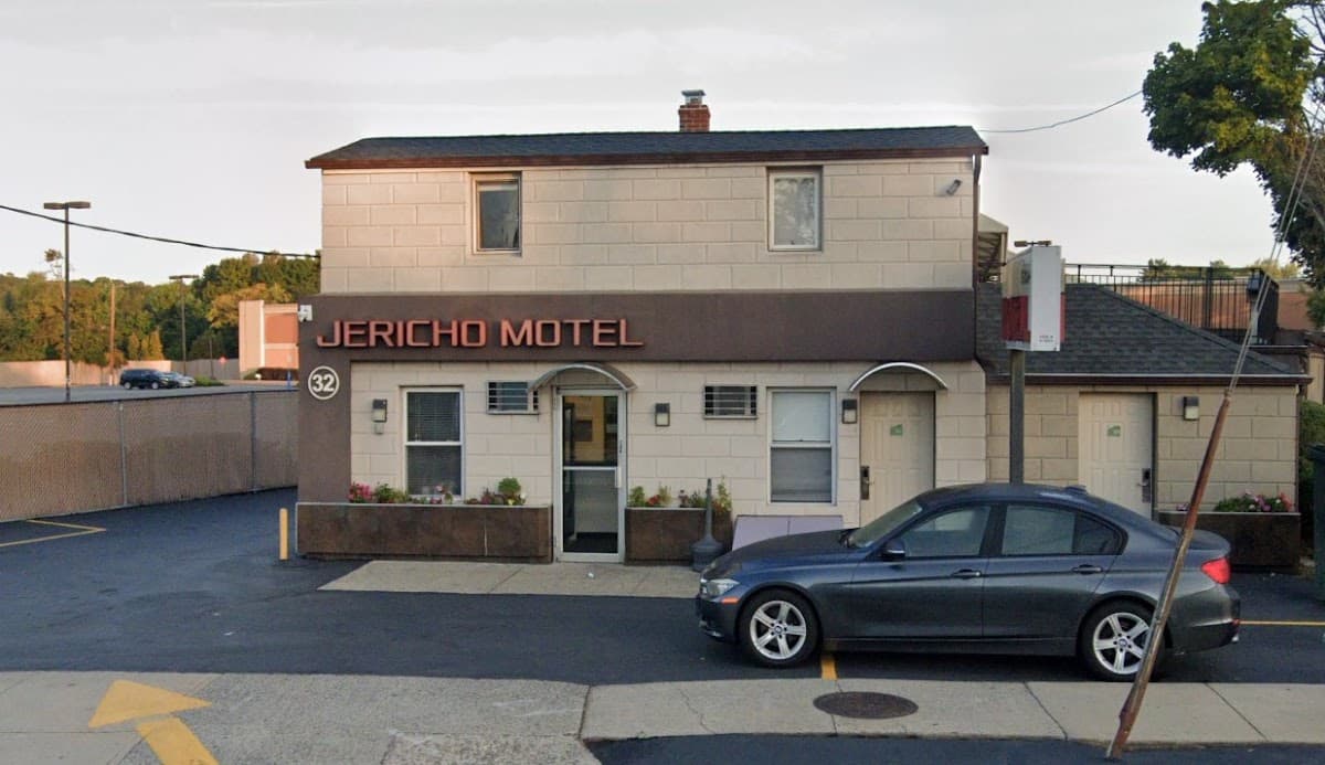 Jericho Motel, Motel in New Cassel