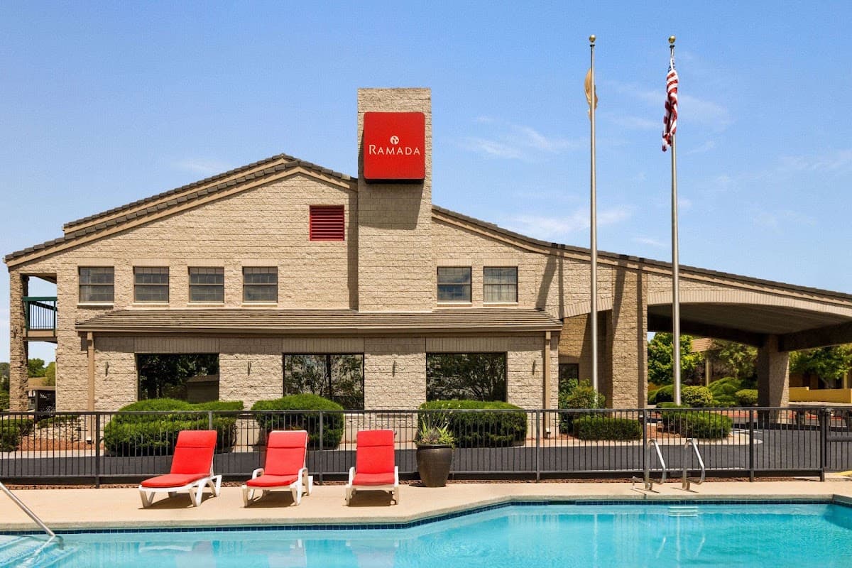Ramada by Wyndham Albuquerque Airport, Hotel in Albuquerque
