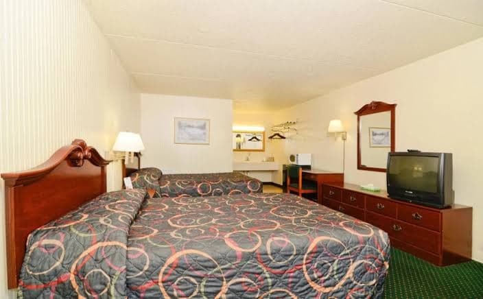 Alcoa Inn 2450 Airport Highway. Alcoa, Tenn, Hotel in Alcoa
