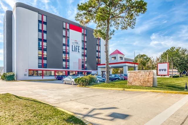 The 702, Bed & Breakfast in Aldine