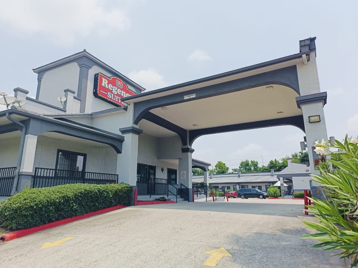 Hotel O Regency Suites Houston - IAH Beltway 8, Hotel in Aldine