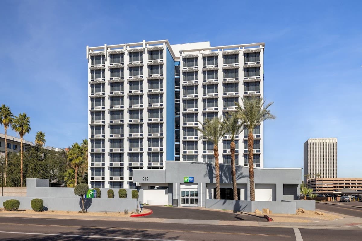 Holiday Inn Express & Suites Phoenix - Midtown by IHG, Hotel in Encanto