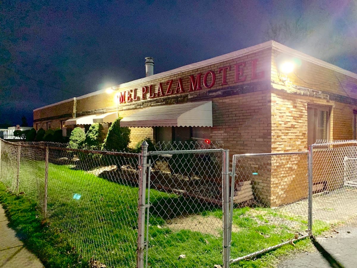 Mel Plaza Motel, Motel in Melvindale