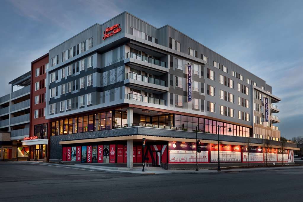 Hampton Inn & Suites Watertown Boston, Hotel in Faneuil