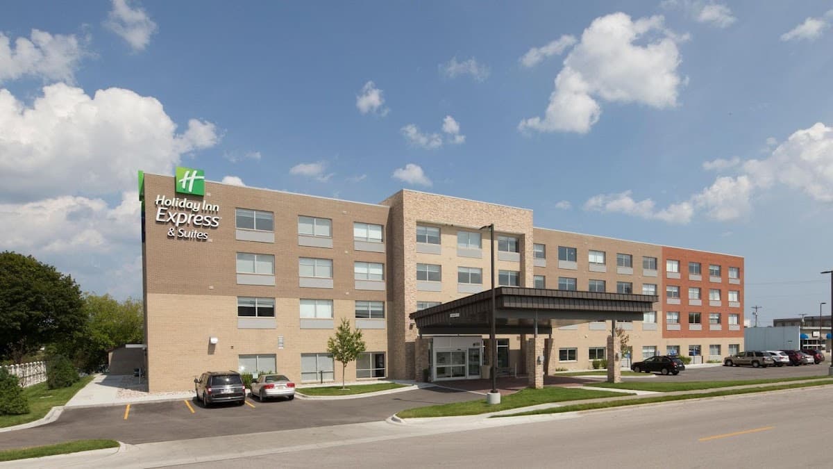 Holiday Inn Express & Suites Alpena - Downtown by IHG, Hotel in Alpena