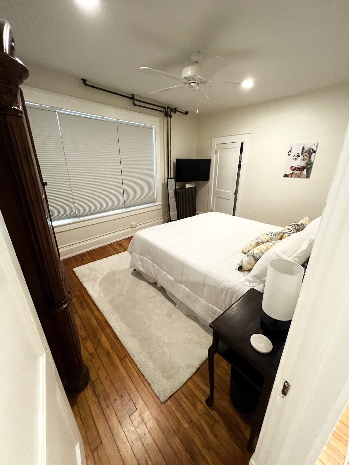 Downtown Altoona Luxury Furnished Apartments, Hotel in Altoona