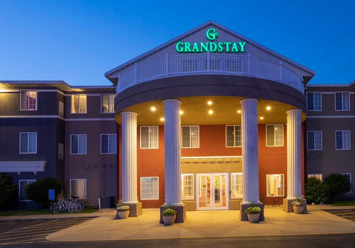 GrandStay Hotel & Suites Ames, Hotel in Ames