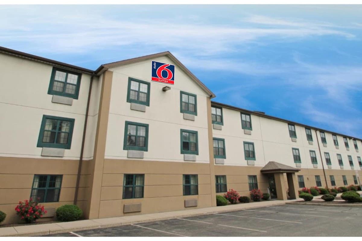 Studio 6 Corporate Extended Stay Buffalo Amherst NY, Aparthotel in Amherst