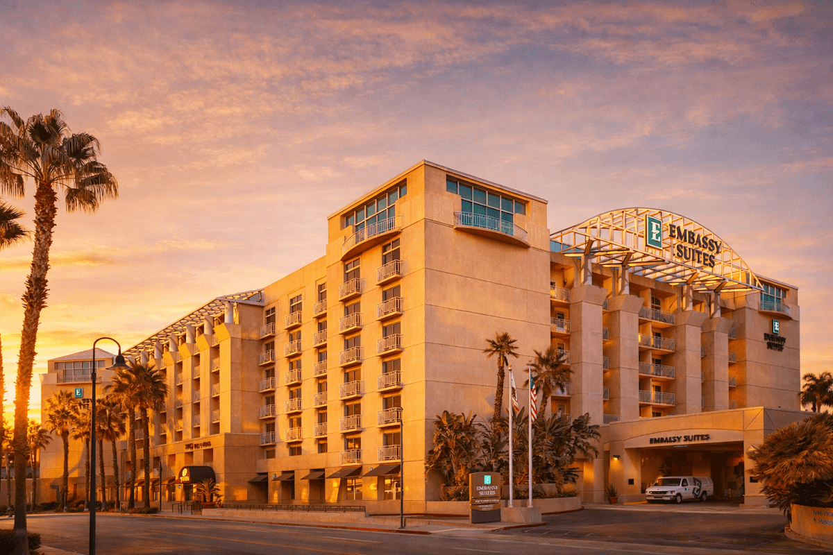 Embassy Suites by Hilton Brea North Orange County, Hotel in Brea