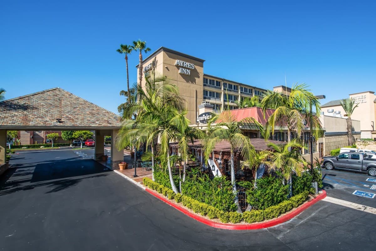 ALO Hotel by Ayres, Orange, Hotel in Orange