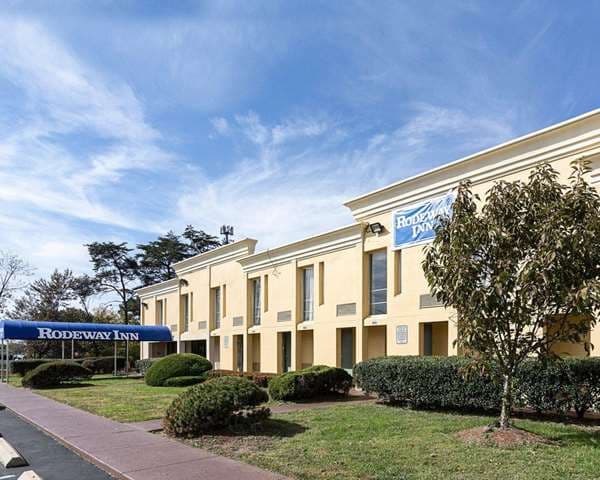 Rodeway Inn Joint Base Andrews Area, Hotel in Morningside