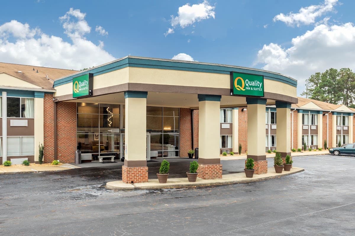 Quality Inn & Suites Apex - Holly Springs, Hotel in Apex