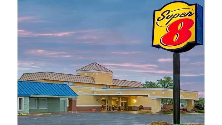 Super 8 by Wyndham Wheat Ridge/Denver West, Hotel in Arvada