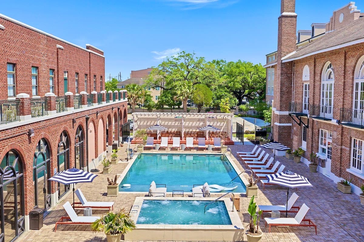 Bywater Suite Hotel, Hotel in Arabi