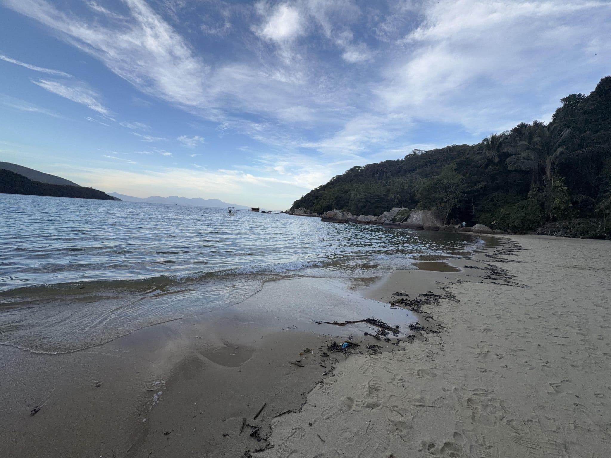 Street view near Atlantica Jungle Lodge, Mangaratiba — © jaderbavaresco (CC BY-SA · Mapillary)